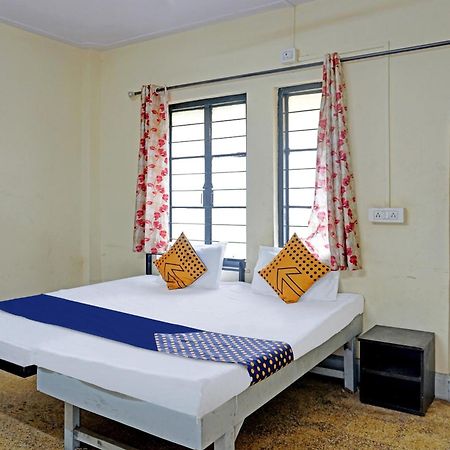 Spot On Hotel Prakash Residency, Near Hanuman Gym Ajmera Colony, Pimpri エクステリア 写真