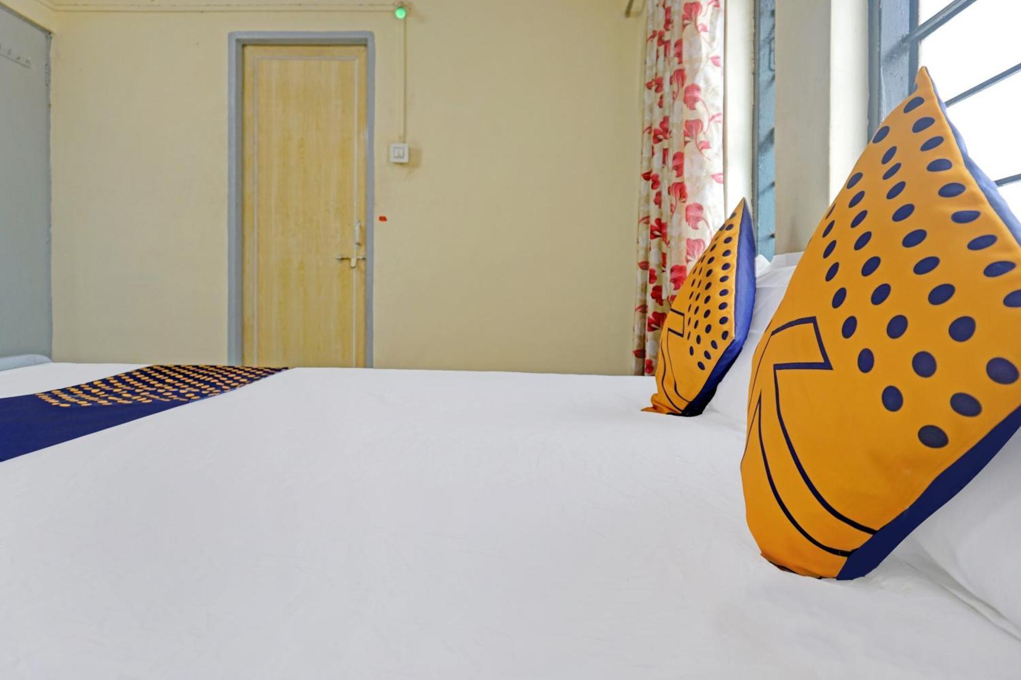 Spot On Hotel Prakash Residency, Near Hanuman Gym Ajmera Colony, Pimpri エクステリア 写真