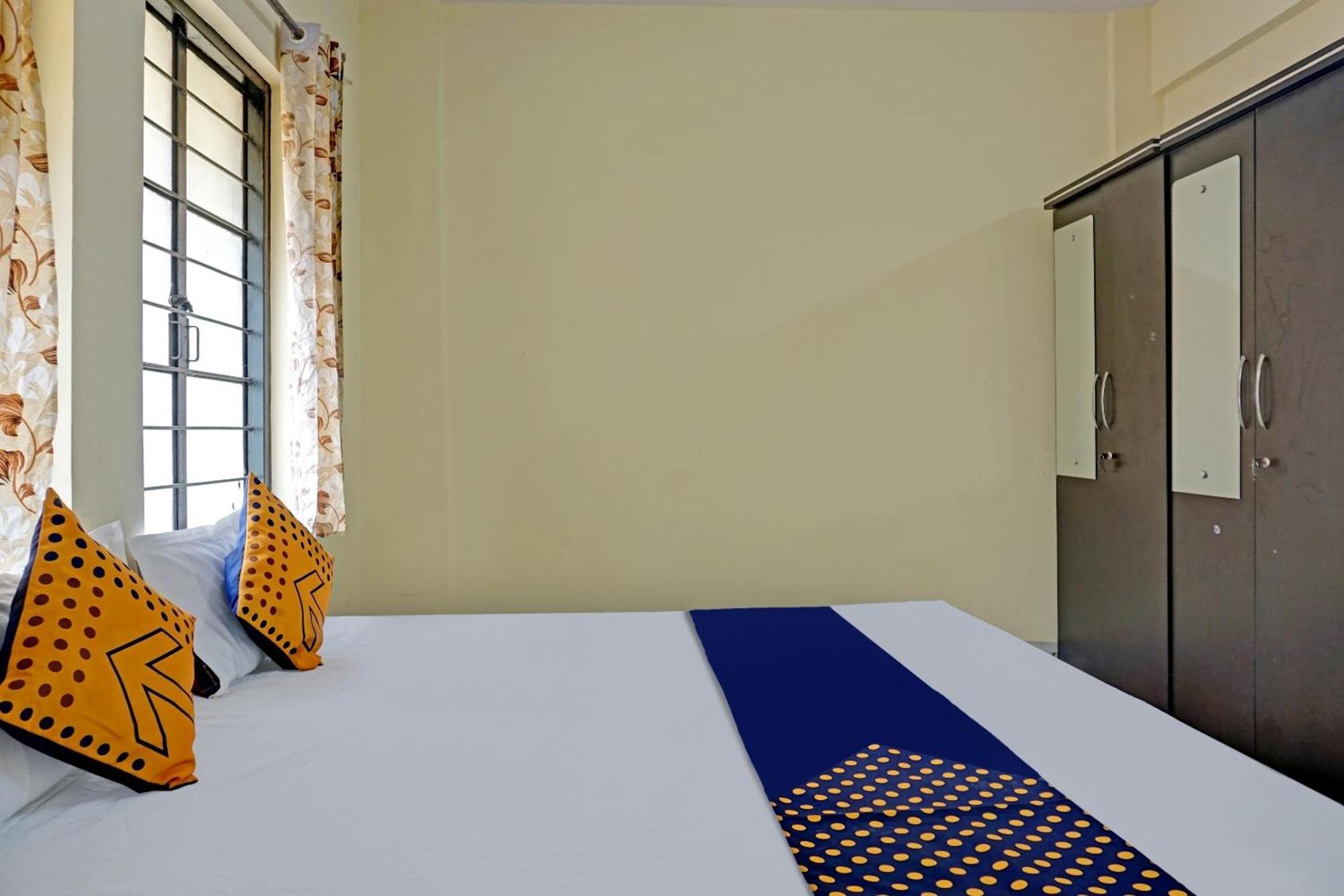 Spot On Hotel Prakash Residency, Near Hanuman Gym Ajmera Colony, Pimpri エクステリア 写真